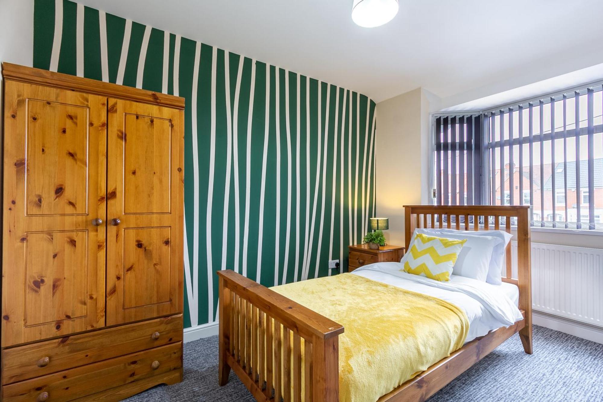 코번트리 Bathway House - Free Secured Parking And Wifi 아파트 외부 사진