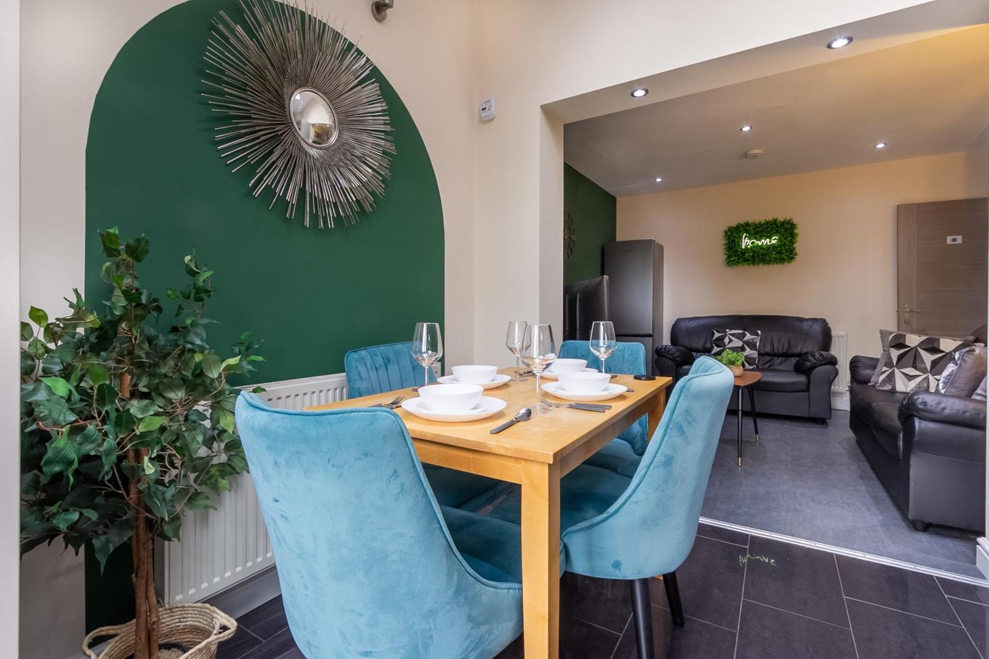코번트리 Bathway House - Free Secured Parking And Wifi 아파트 외부 사진